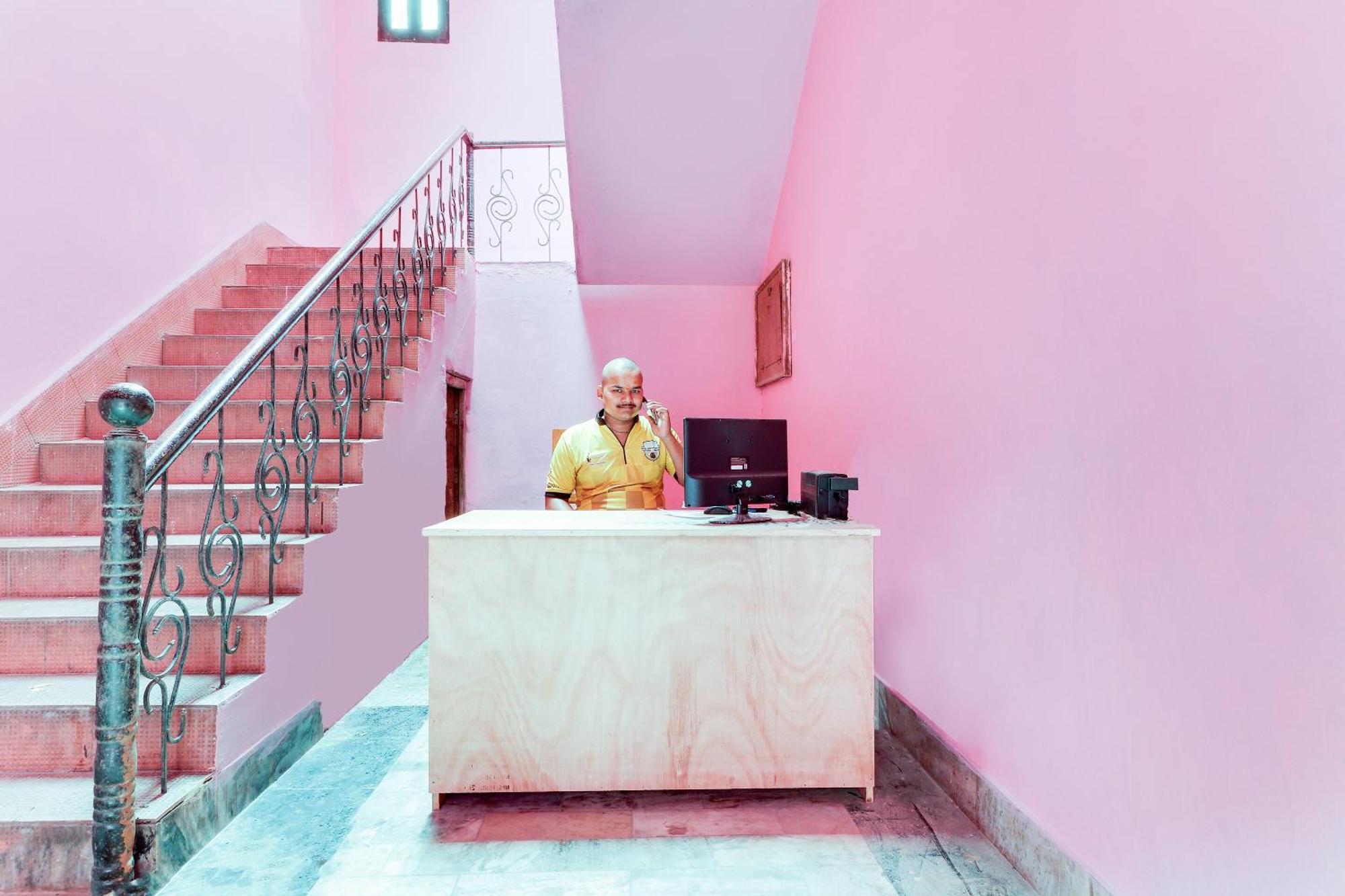 Hotel O Hanuman Bagh Ayodhya Bagian luar foto